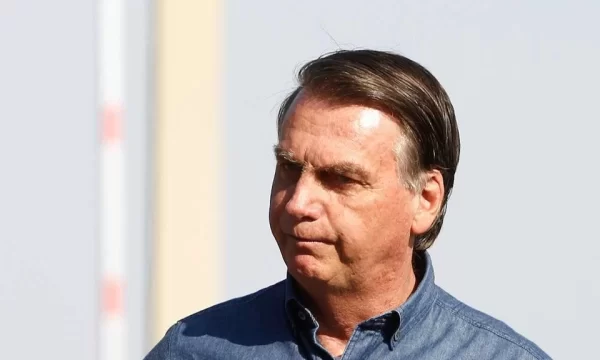 Aliados preveem conflito entre Bolsonaro e PF na chegada ao Brasil