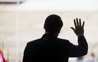 Bolsonaro pede “apenas descanso” nos primeiros dias na volta ao Brasil