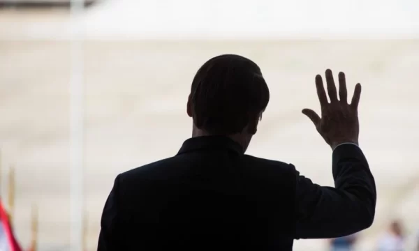 Bolsonaro pede “apenas descanso” nos primeiros dias na volta ao Brasil