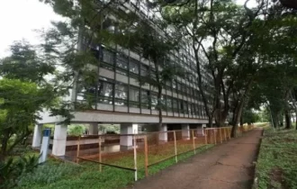 Câmara diz que devolverá apartamentos funcionais se Senado fizer o mesmo