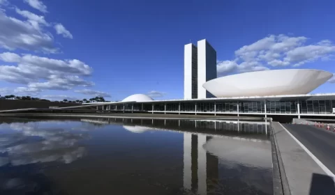 Comissão de Orçamento vira entrave no Congresso enquanto partidos negociam postos