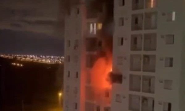 Criança de 5 anos morre durante incêndio em apartamento no DF; mãe teria iniciado o fogo