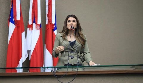 Deputada Alessandra Campelo elogia programa federal que combate feminicídio e violência contra as mulheres