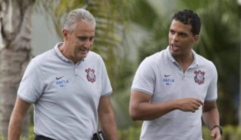 Eliminação do Corinthians faz renascer o sonho de retorno de Tite como técnico. Até Dorival é citado no lugar do inexperiente Lázaro