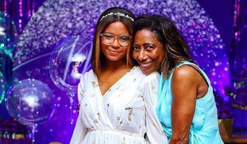 Filha de Gloria Maria emociona ao falar de admiração pela mãe: 'Inspira demais'