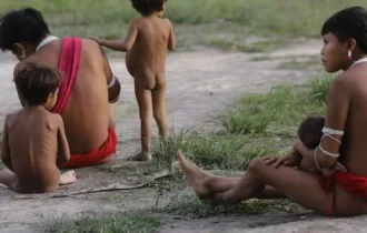 Garimpeiros trocaram ouro por vacinas de Covid que eram destinadas a Yanomamis