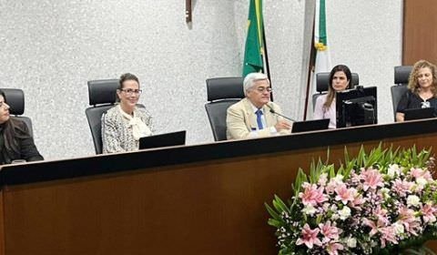 Ministra do TSE ressalta a importância da presença feminina em espaços de tomada de decisão