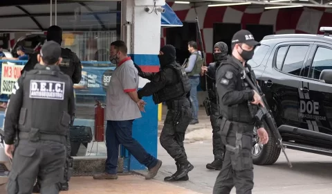 Moradores vivem momentos de terror durante troca de tiro no Valparaíso