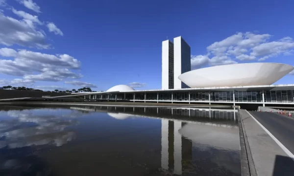 Planalto centraliza distribuição de recursos para tentar organizar base no Congresso