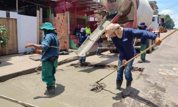 Prefeitura de Tefé realiza obra na rua Tiradentes