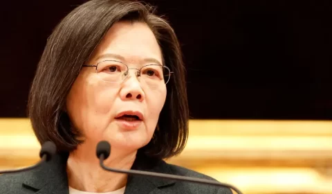 Presidente de Taiwan viaja para os EUA e minimiza pressão da China
