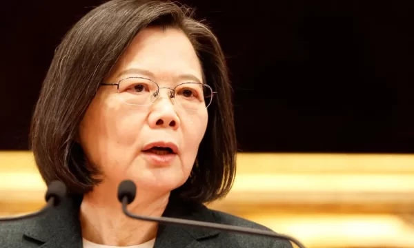 Presidente de Taiwan viaja para os EUA e minimiza pressão da China