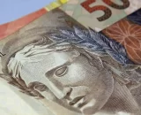 Desemprego no trimestre cai para menor taxa da série histórica