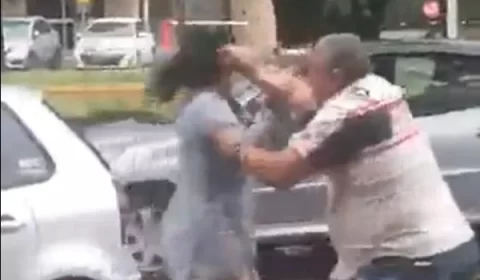 Vídeo: advogado dá socos e derruba mulher após discussão sobre cães no Sudoeste