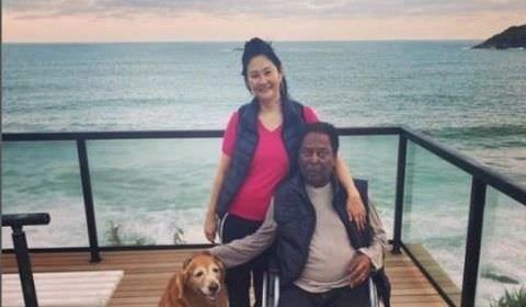 Viúva de Pelé herda mansão de quatro andares e varanda sobre o mar no Guarujá