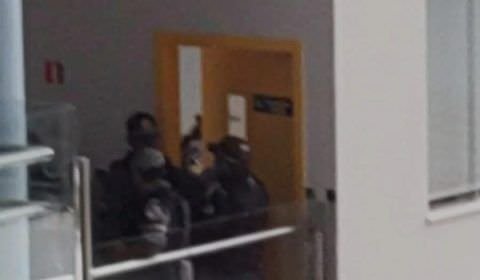 Duas alunas ficam feridas após ataque em Escola de Manaus