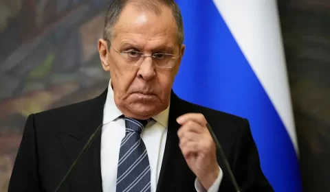 Chanceler russo no Brasil, nova regra fiscal e mais de 17 de abril