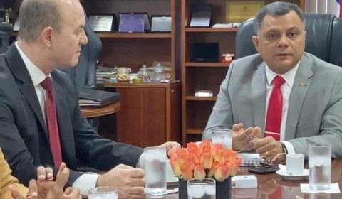 Integração: SSP-AM participa de reunião com MPAM para fortalecer ações em unidades de ensino
