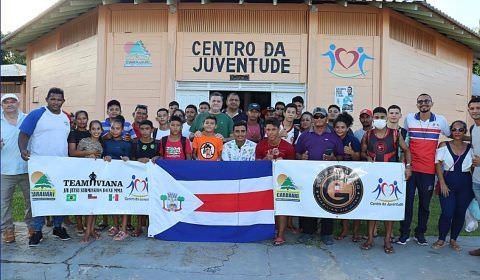 Lutadores de Carauari viajam três dias de barco para disputar 10° Campeonato Amazonense de Jiu-Jítsu em Manaus