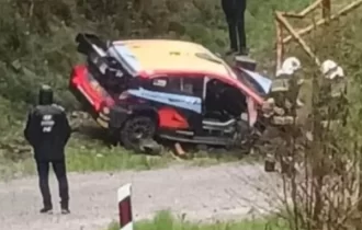 Piloto de rally morre após bater em poste durante treinamento