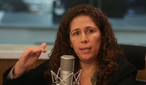 Primeiros concursos públicos serão lançados em 10 de abril