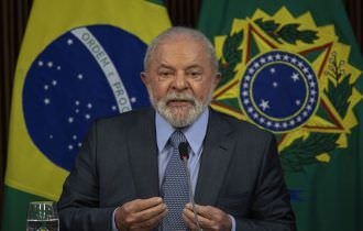 Retomada de programas e revisão de medidas marcam 100 dias de Lula