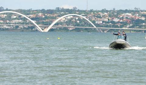 Suspeito de estuprar crianças em barco armazenava 4 mil arquivos de pornografia infantil, diz polícia
