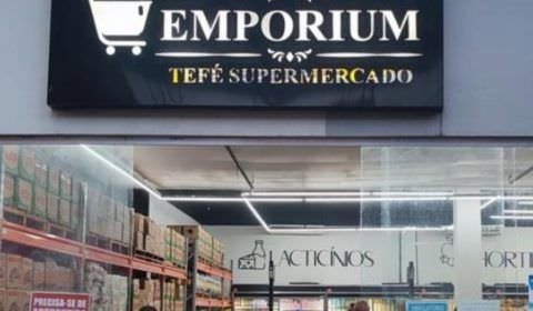 Vendedoras são expulsas de frente de Empório em Tefé