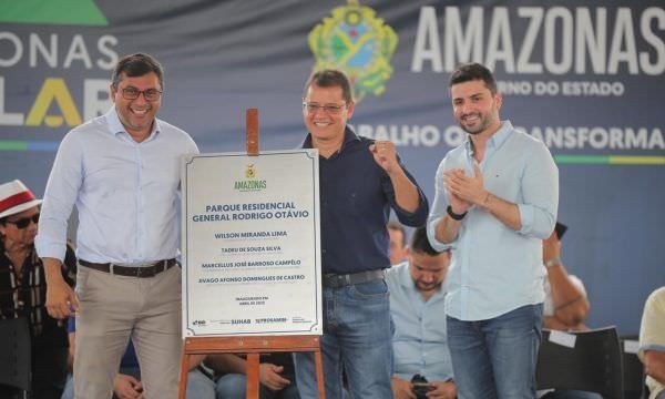 Wilson Lima inaugura Residencial Rodrigo Otávio, primeiro habitacional do Prosamin+