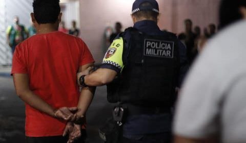 Durante CIF, homem é flagrado com adolescente em pousada no Jorge Teixeira