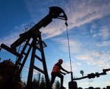 Petróleo fecha em queda com expectativa pelo fim da guerra