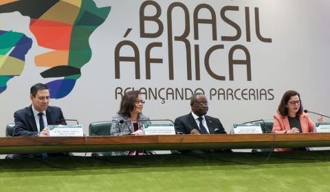 Governo anuncia retomada de parcerias entre Brasil e países africanos
