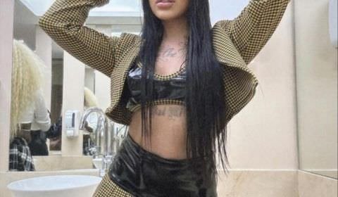 MC Mirella sai em defesa de Orochi, é detonada por internautas e recebe provocações por reconciliação com Dynho: "Ela passa pelo mesmo"