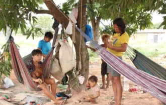 Militares vão distribuir mais de 12 mil cestas básicas aos Yanomami