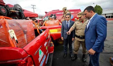 Modernização: Wilson Lima entrega novos veículos e equipamentos para as forças de segurança pública