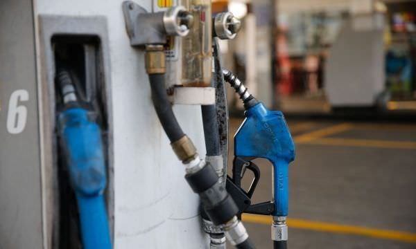 Petrobras aprova nova política de preços de combustíveis
