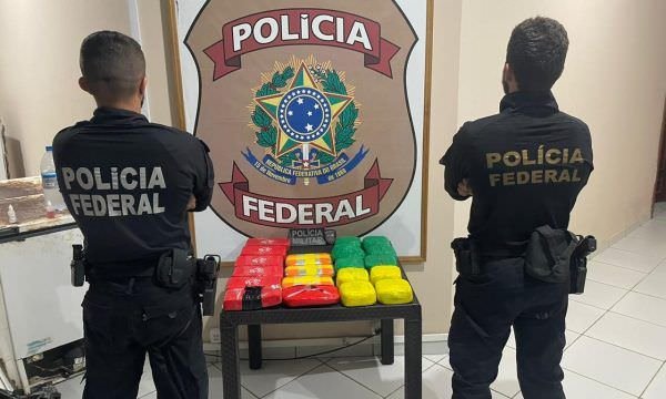 PF apreende 21,5 kg de cocaína 