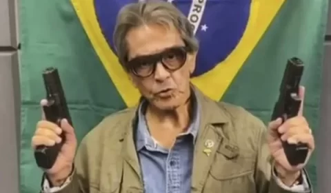 Roberto Jefferson é interrogado por acusação de tentar matar policiais