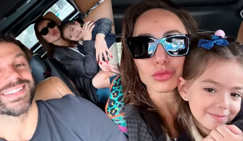 Sabrina Sato posta foto em família com Duda Nagle e a filha, Zoe