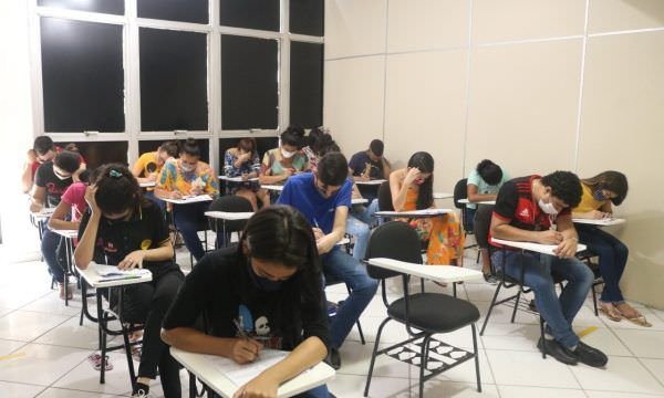Em Manaus, Centro de Ensino Técnico faz concurso de bolsas com até 100%