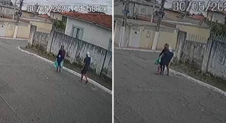 Adolescente agarra e 'encoxa' mulher