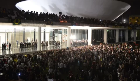 Dez anos após protestos, política brasileira carrega marcas e consequências das jornadas de junho
