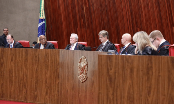 Entenda o passo a passo para o julgamento da ação do PDT contra Bolsonaro