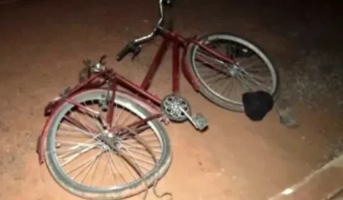 Homem morre ao perder controle de bicicleta e ser atingido por carreta