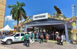 Início das atividades no Turistódromo e na praça gastronômica, em Parintins