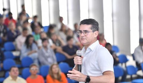 Instituto Paraná: David Almeida é o prefeito de capital com a segunda maior aprovação do País