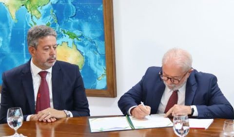 Lula craque do jogo: Governo celebra vitória na Câmara, mas Lira permanece forte