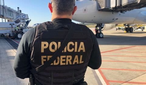 PF prende idoso com droga nas bagagens