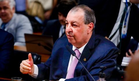 Alerta de Golpe: Criminoso se passa pelo senador Omar Aziz em tentativa de fraude via WhatsApp