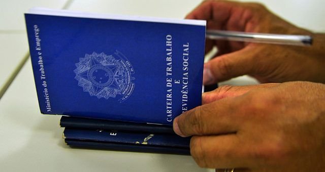 Amazonas tem 1,847 milhão de pessoas ocupadas, mas renda média recua na comparação trimestral